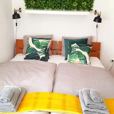 Apartment Greenhouse *